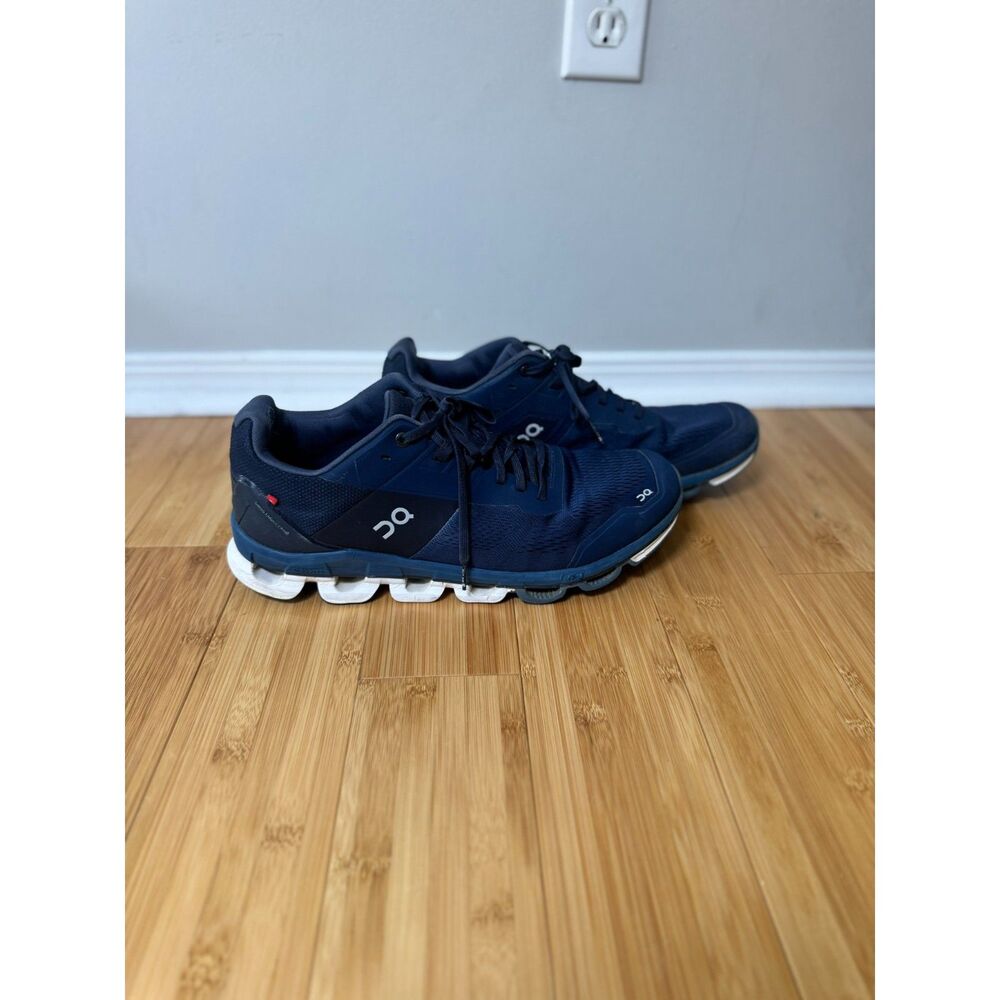 On Running Cloud Men’s Size 12.5 Blue Athletic Running Shoes Heel Lining Wear